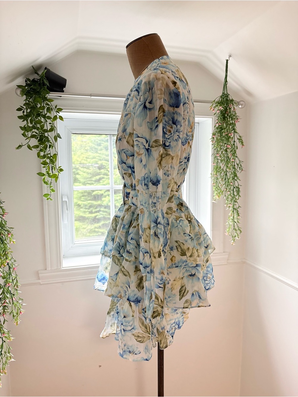 Ever New Blue & Cream Floral Midi Dress with Belt - Picture 2 of 5